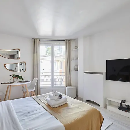 Apartment Modern Champs Elysees Trocadero By Sp Paris